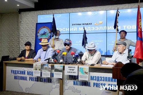 Улаанбадрах сумын иргэд “Бадрах энержи” компанийн үйл ажиллагааг зогсоохыг шаардлаа